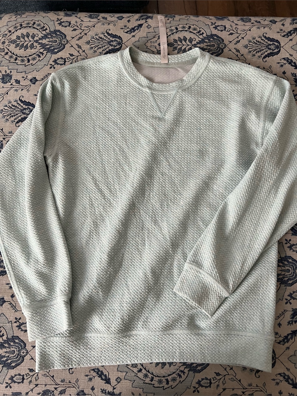 Lululemon At Ease Crew sage green size 8
